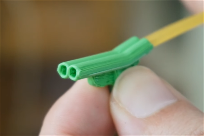 Mini Spaghetti Shooter Toy – Dual Barrel Plastic Spaghetti Launcher | 20-Pack, Funny Party Favor, Stocking Stuffer, Gag Gift for Kids & Adults, Physics Toy